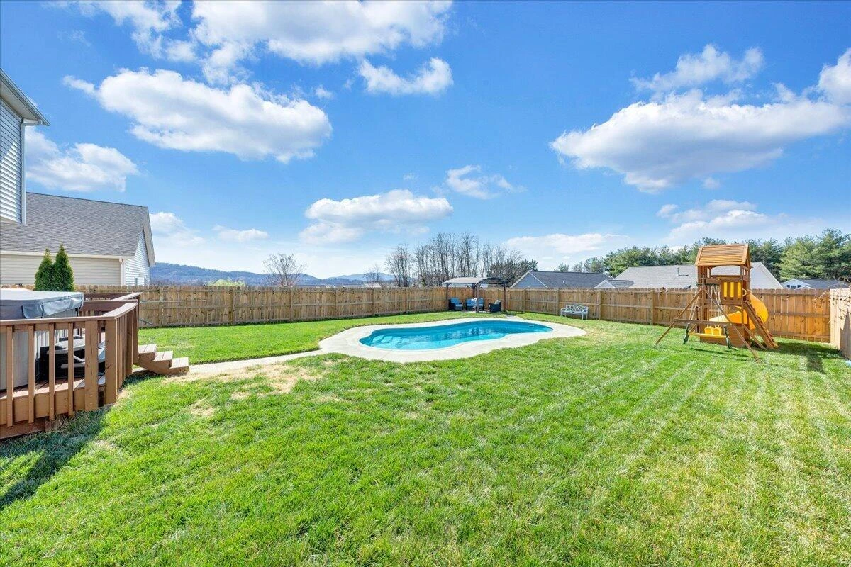 2064 Lawson LN - Photo 49