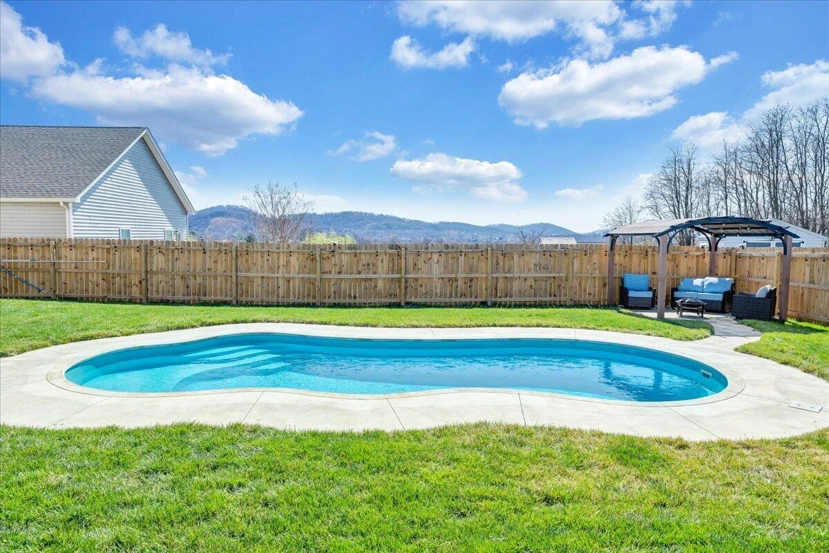 2064 Lawson LN - Photo 51