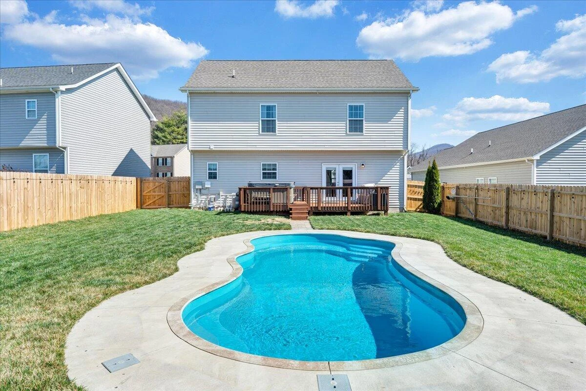 2064 Lawson LN - Photo 54