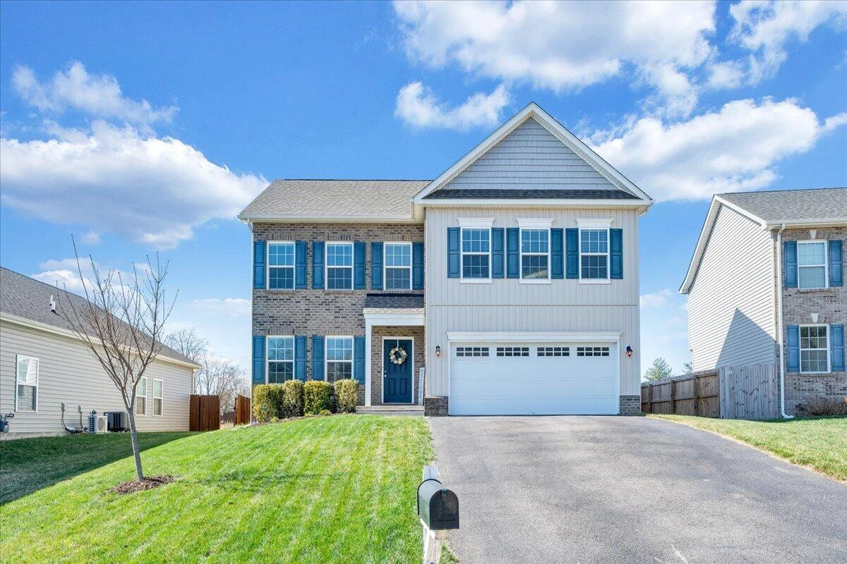 2064 Lawson LN - Photo 58