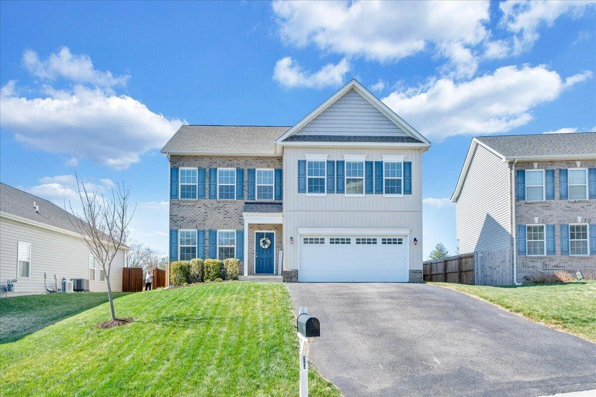 2064 Lawson LN - Photo 59
