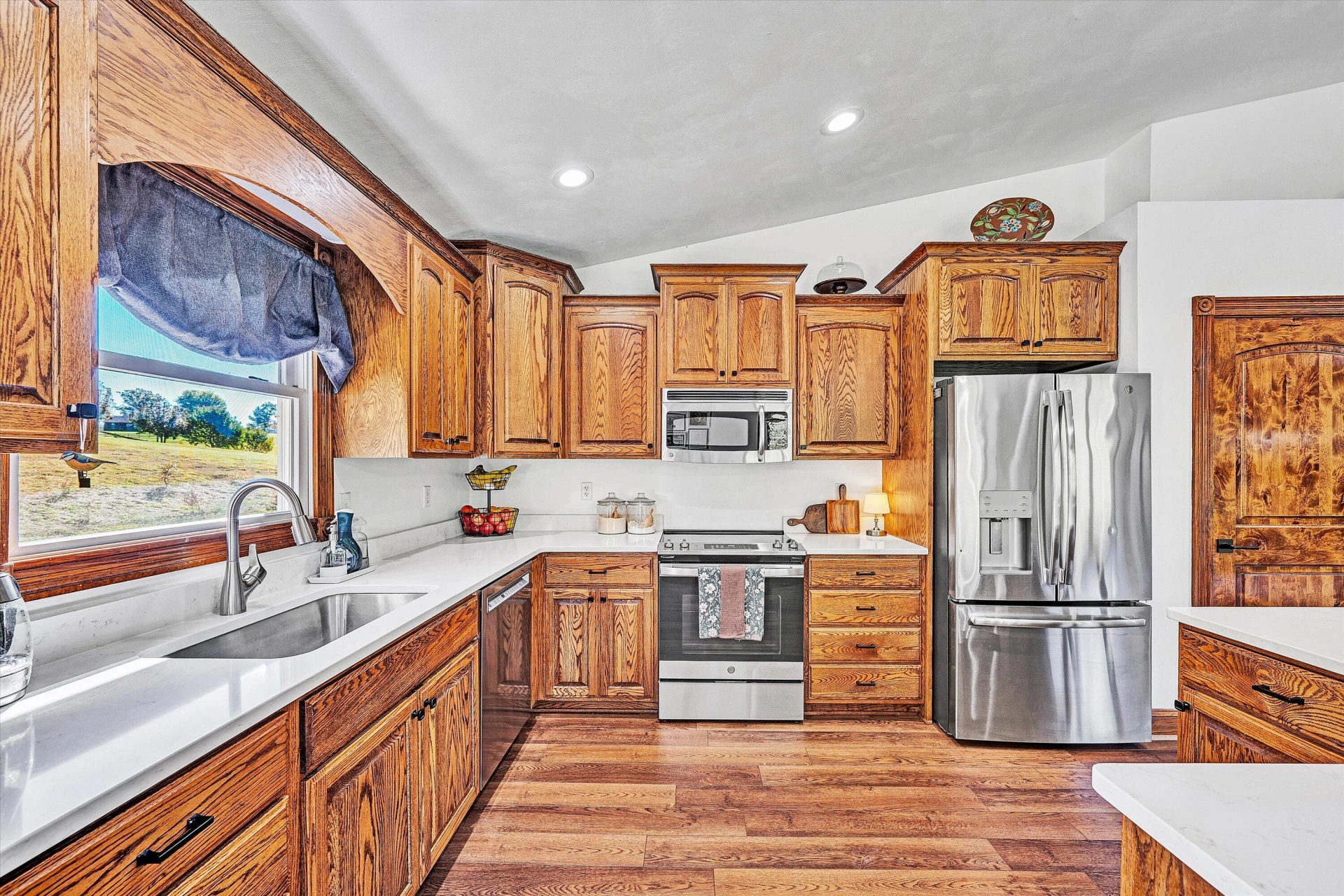 99 Spruce LN - Photo 2