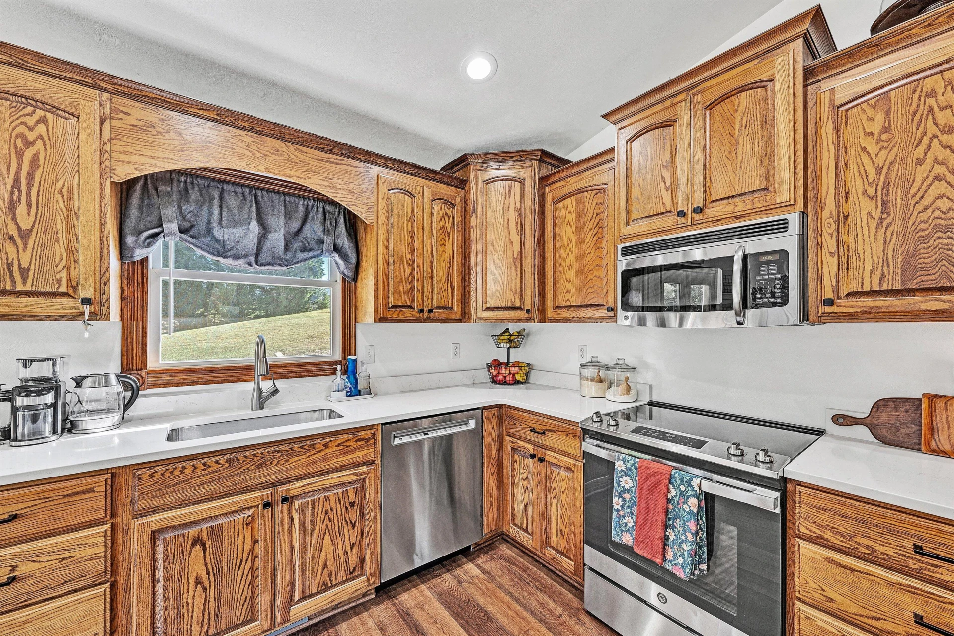 99 Spruce LN - Photo 3
