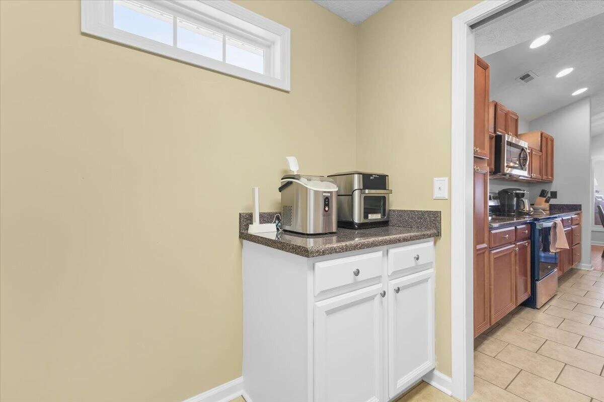 2150 Giles DR SE - Photo 19