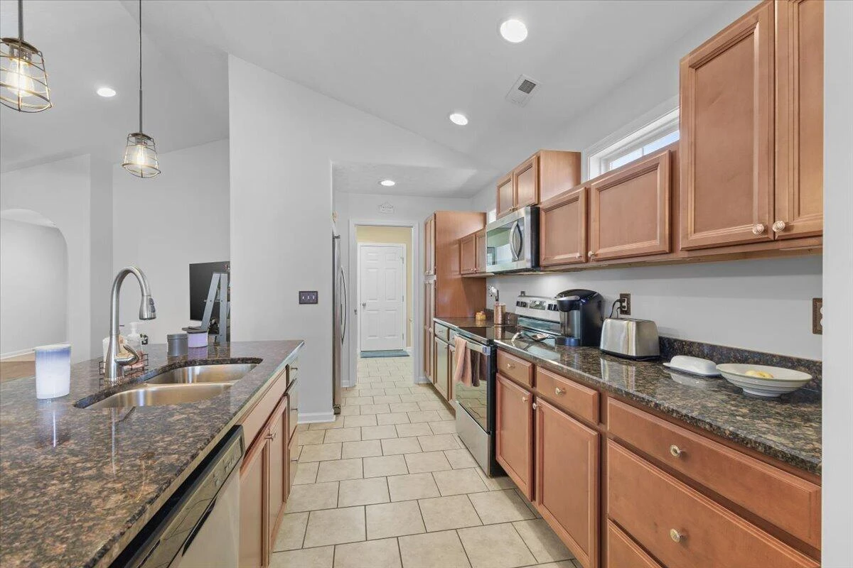 2150 Giles DR SE - Photo 20