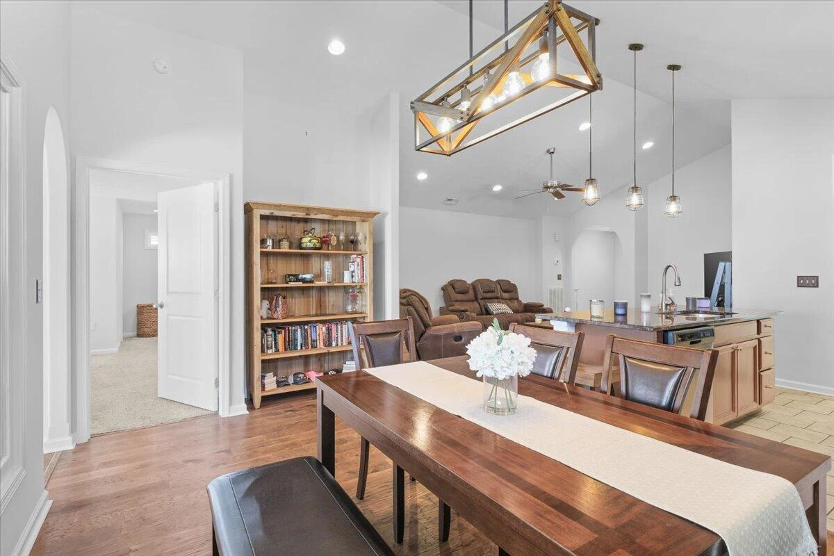 2150 Giles DR SE - Photo 22