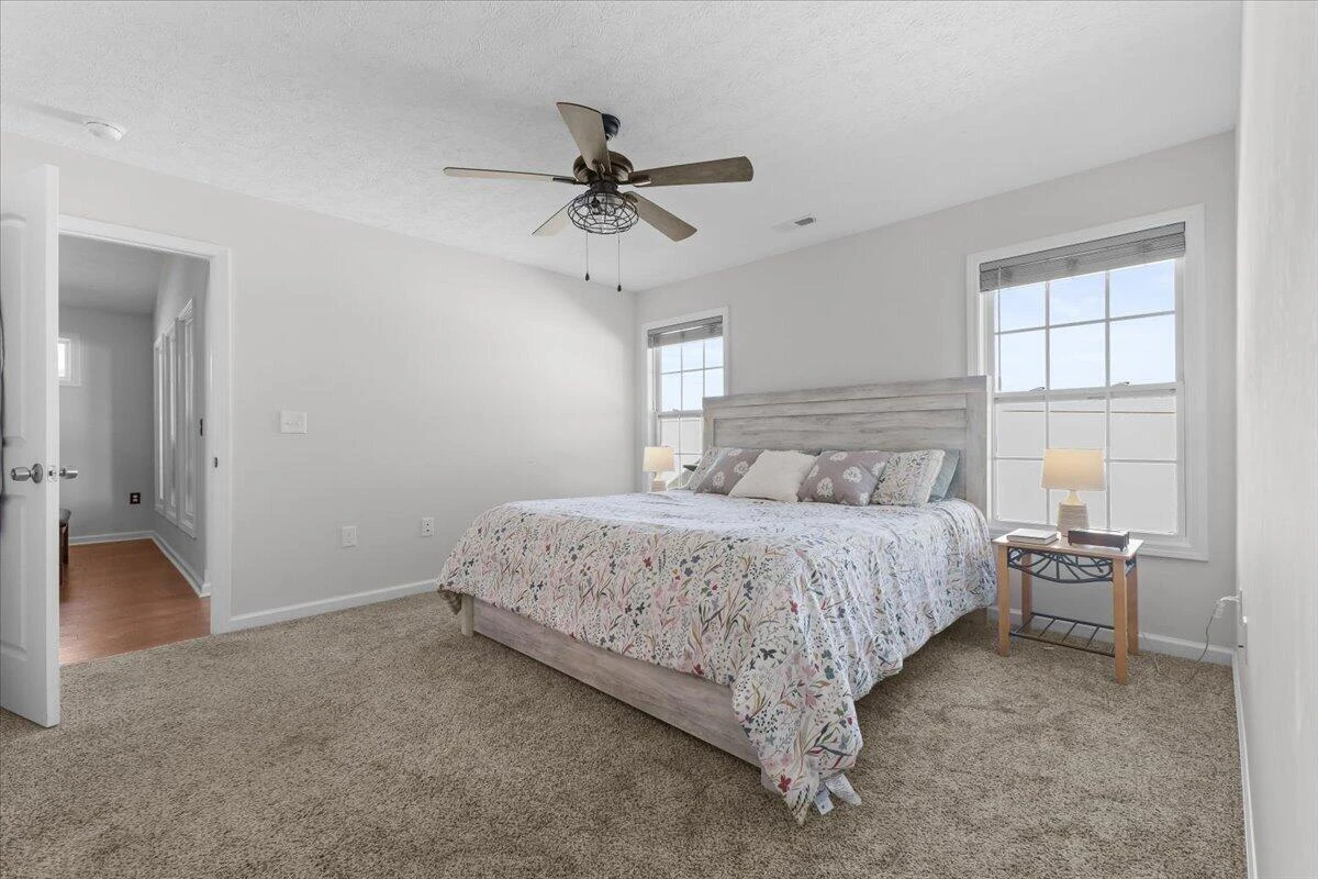 2150 Giles DR SE - Photo 24