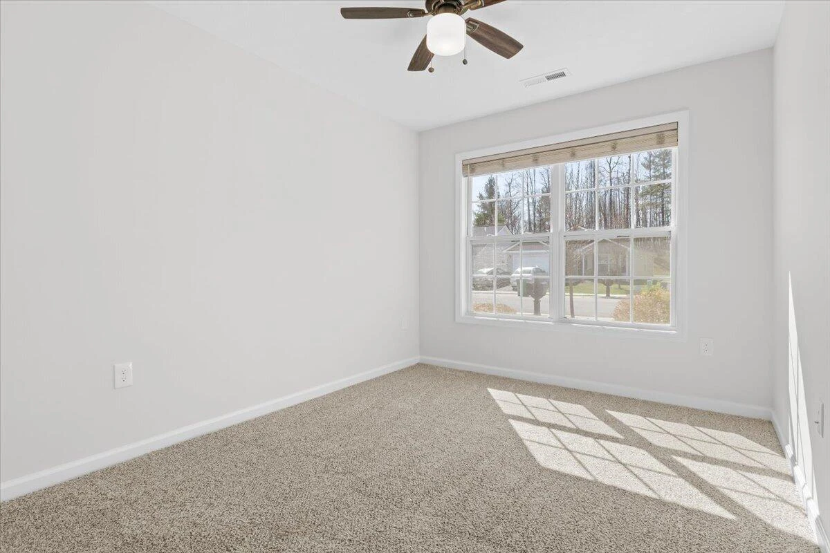 2150 Giles DR SE - Photo 5