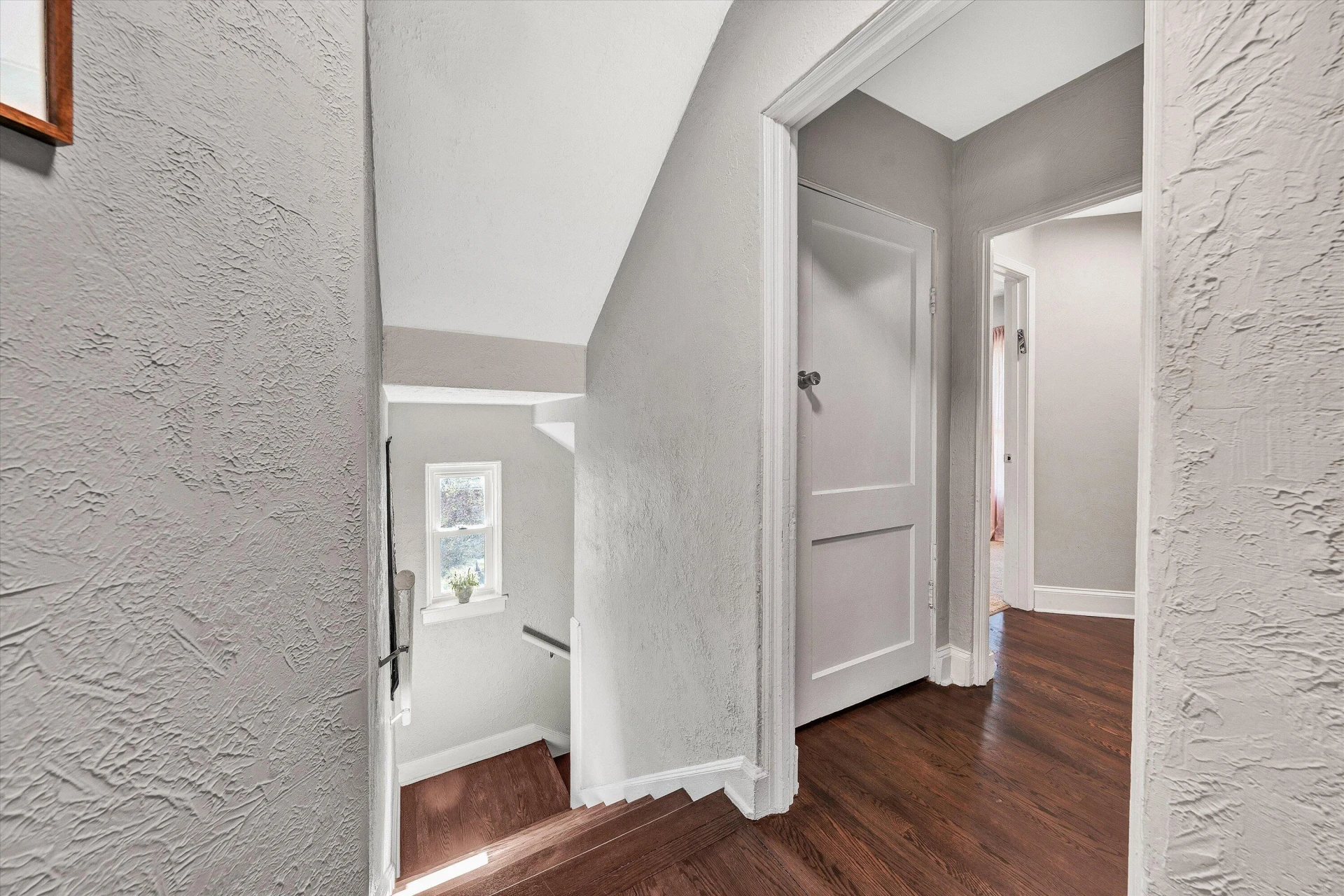 3313 Valley View AVE NW - Photo 13