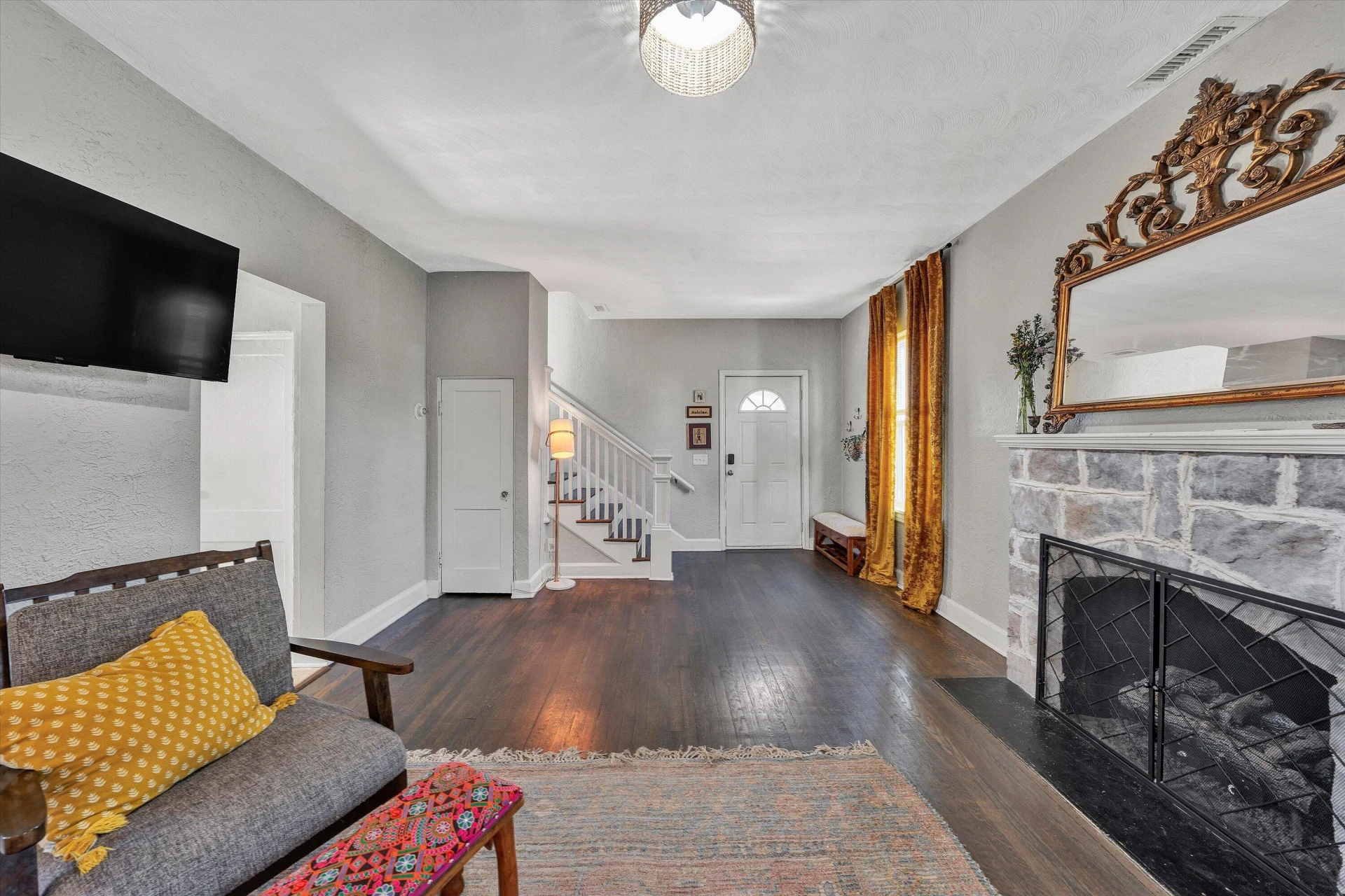 3313 Valley View AVE NW - Photo 6
