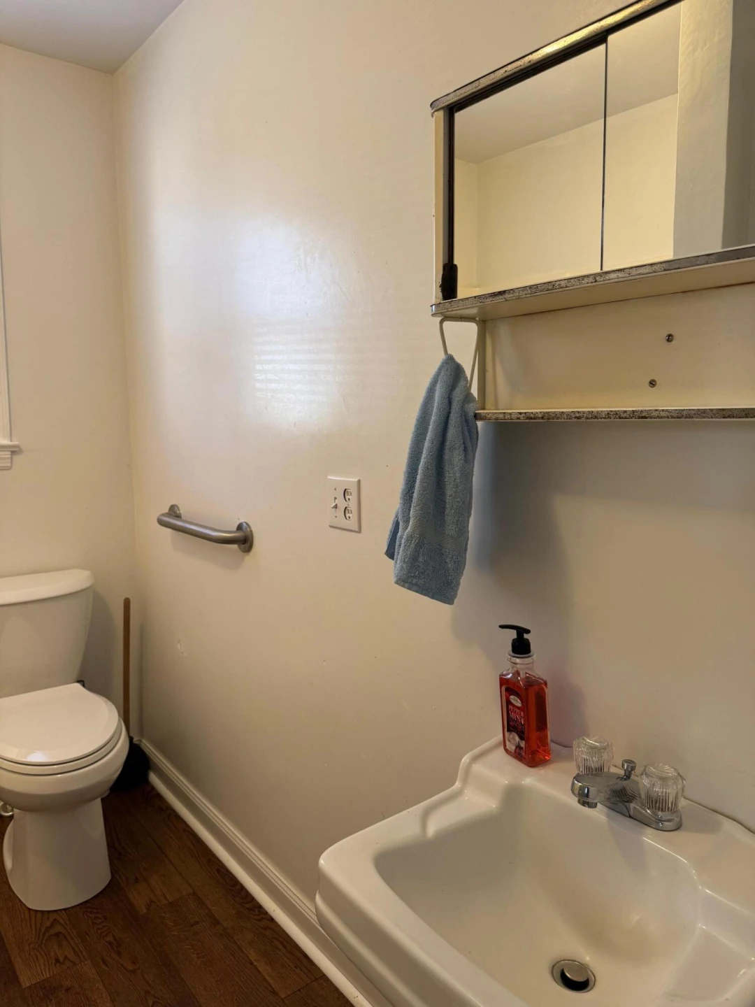 595 Orchard AVE - Photo 12