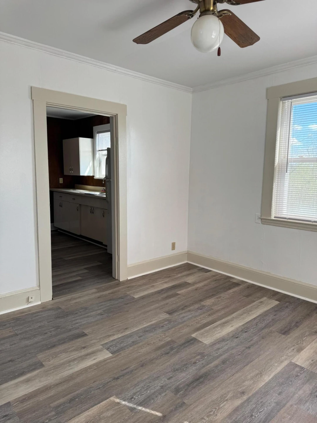 595 Orchard AVE - Photo 6