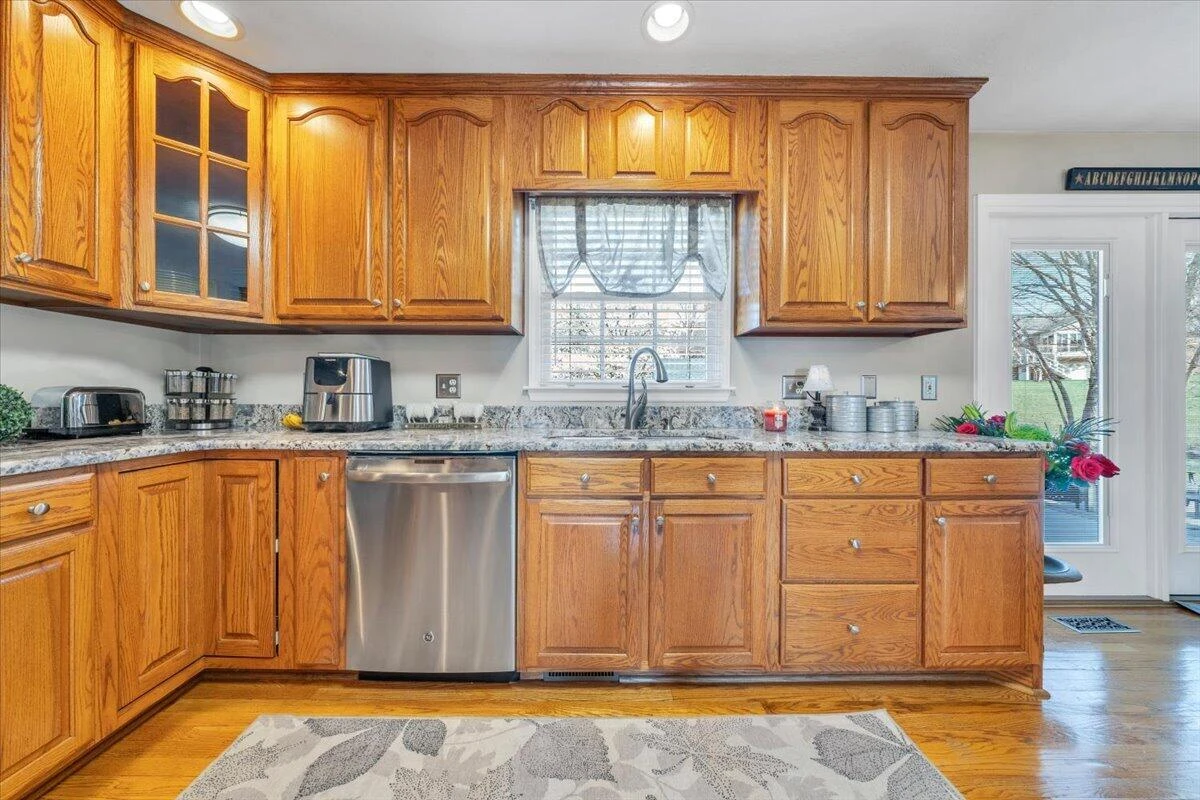 5255 Dresden CIR - Photo 19