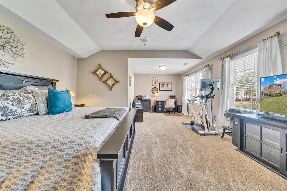 5255 Dresden CIR - Photo 36
