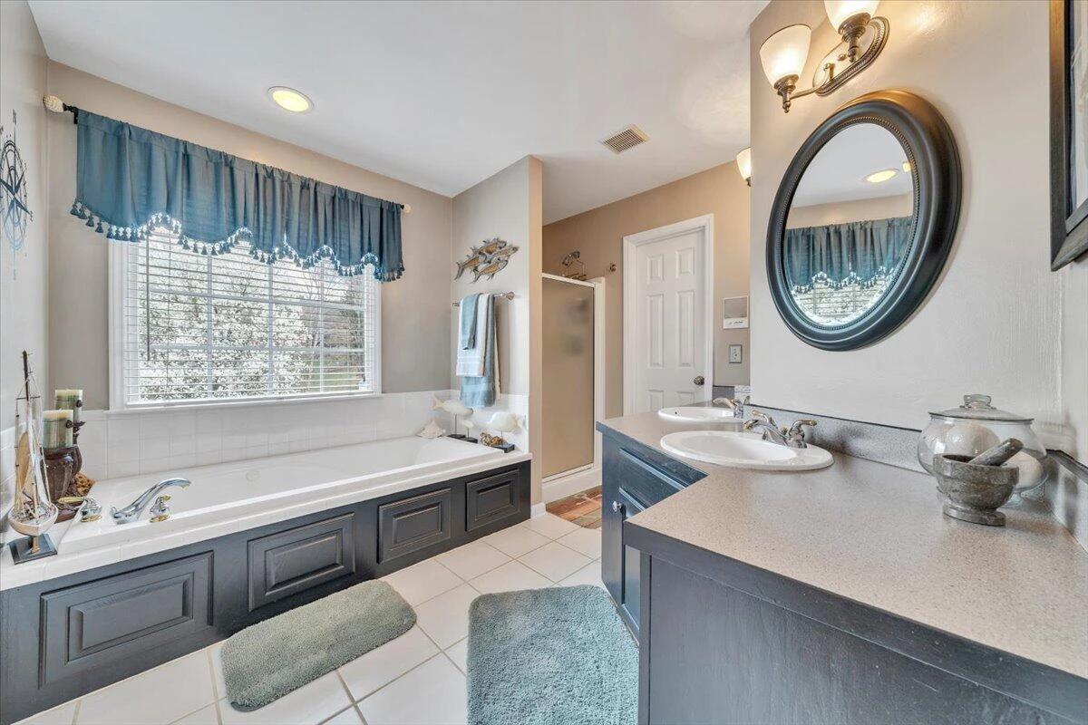 5255 Dresden CIR - Photo 42