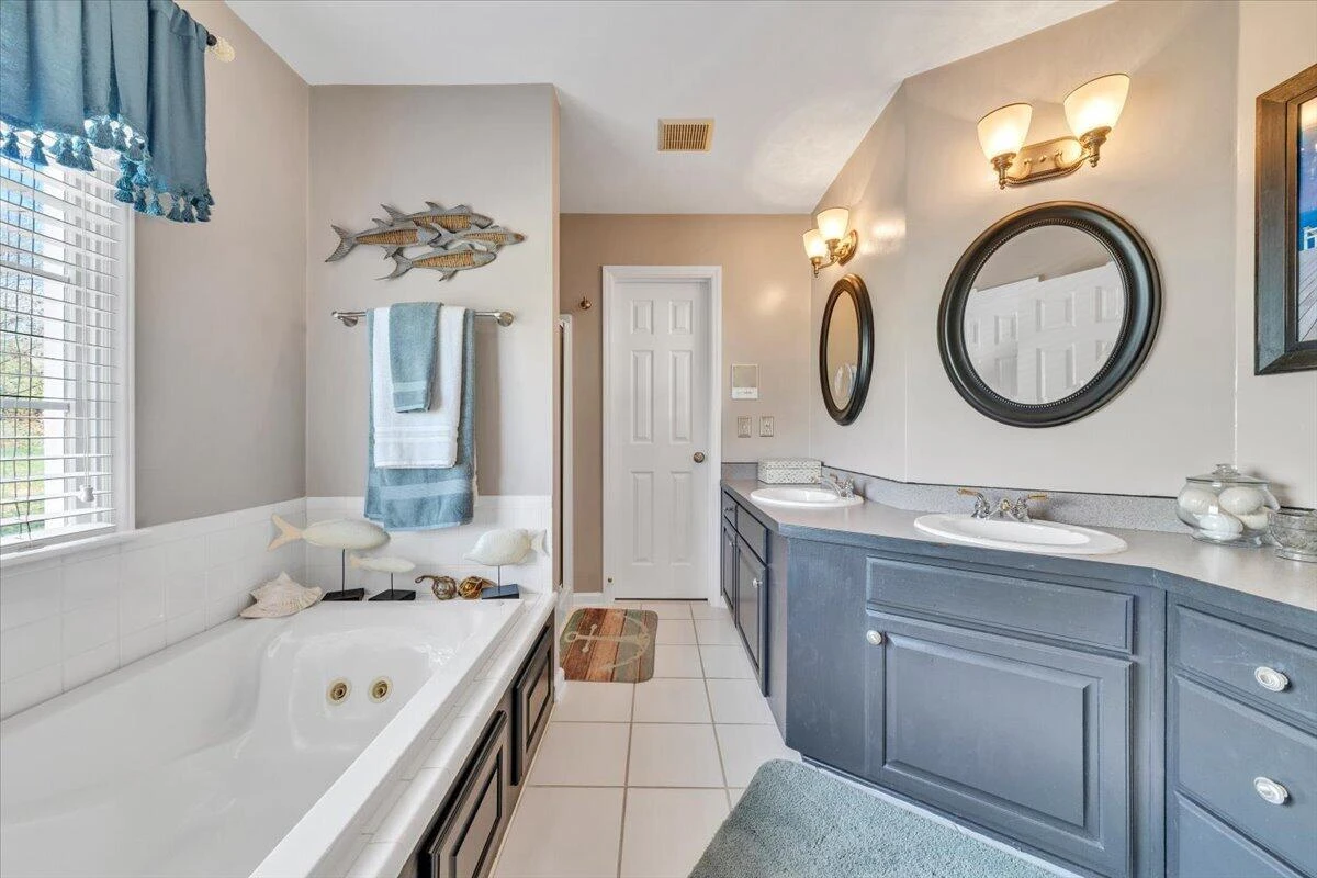 5255 Dresden CIR - Photo 43