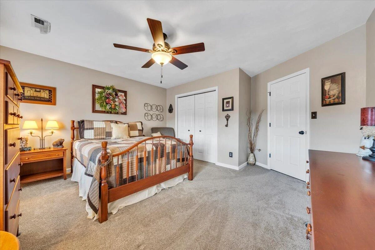 5255 Dresden CIR - Photo 49