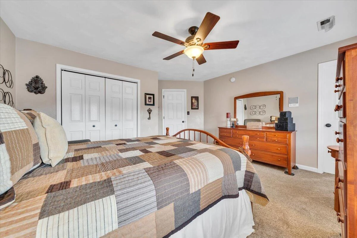 5255 Dresden CIR - Photo 50