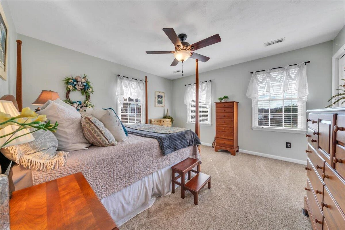 5255 Dresden CIR - Photo 55