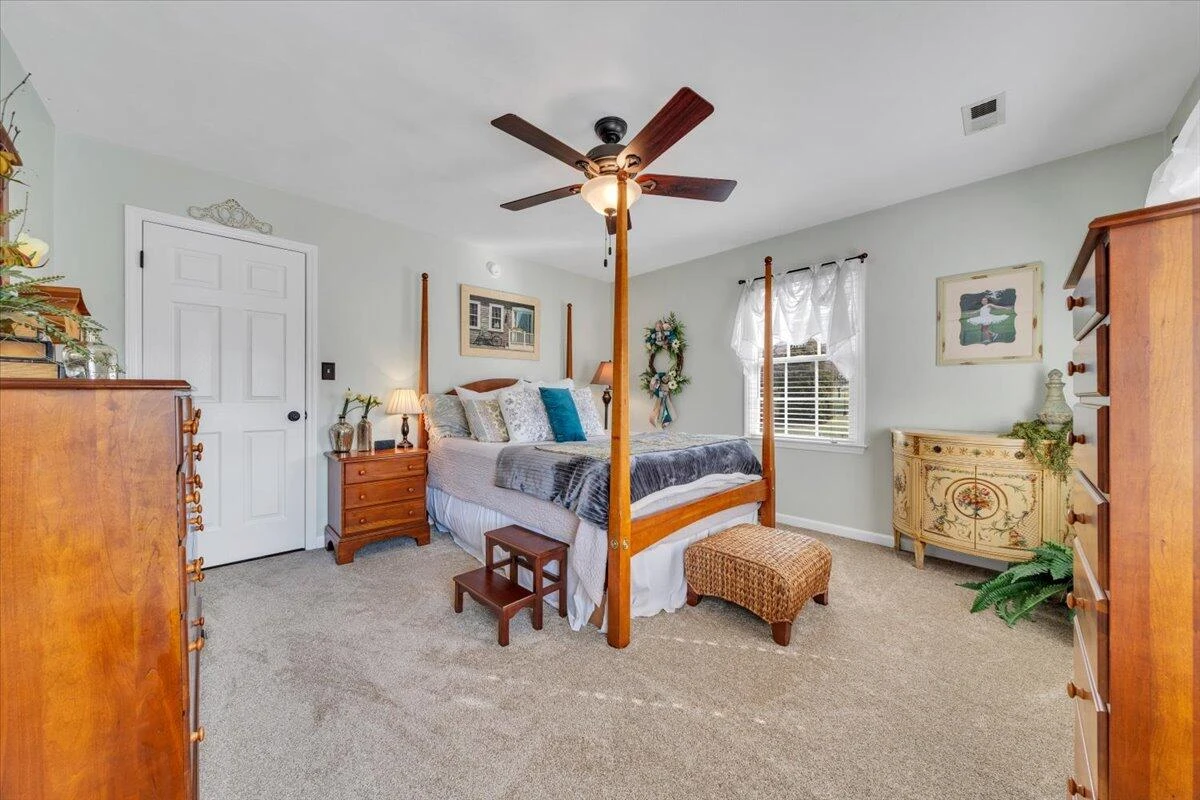 5255 Dresden CIR - Photo 56