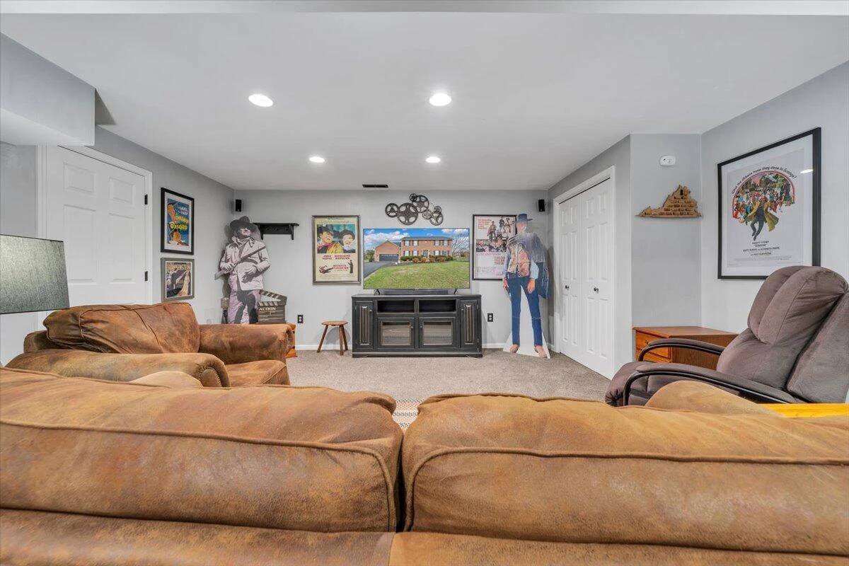 5255 Dresden CIR - Photo 64