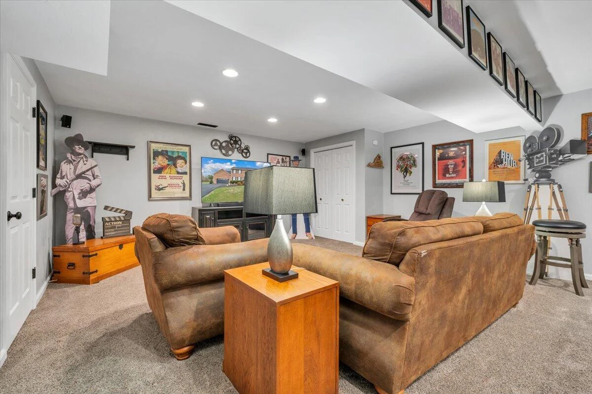5255 Dresden CIR - Photo 65