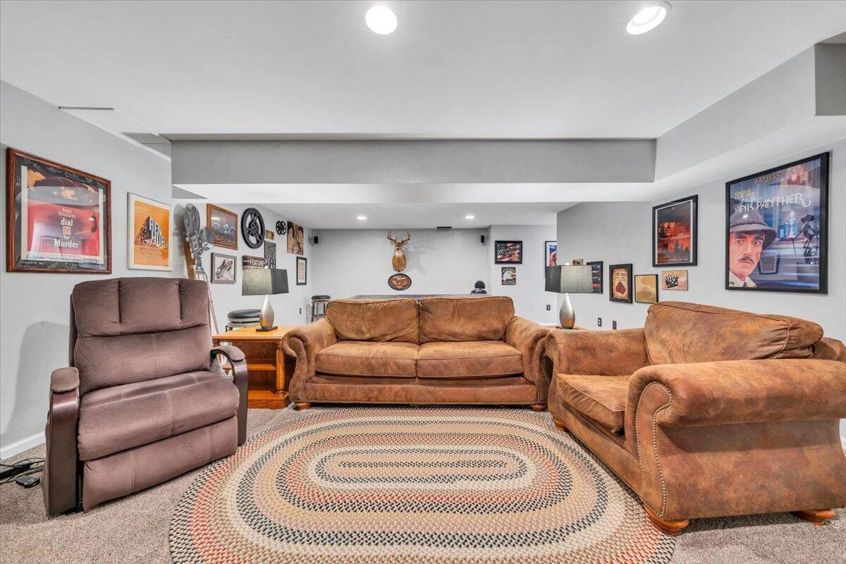 5255 Dresden CIR - Photo 67