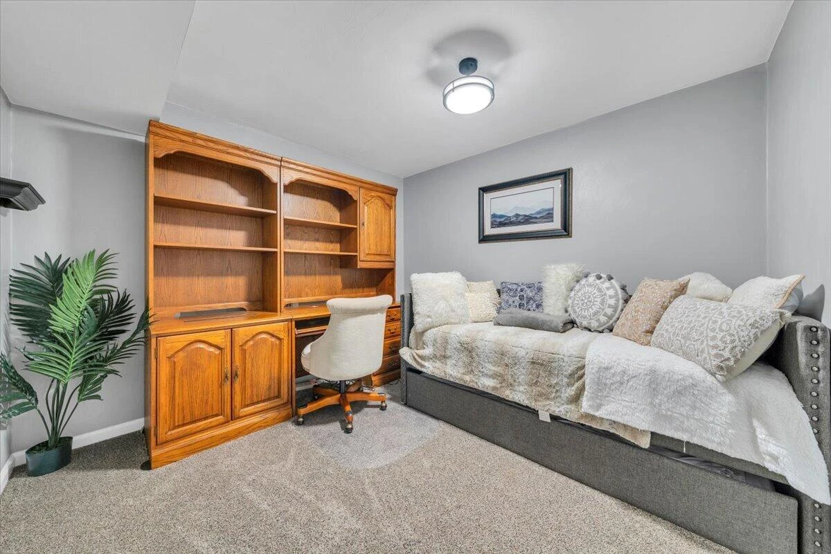 5255 Dresden CIR - Photo 69