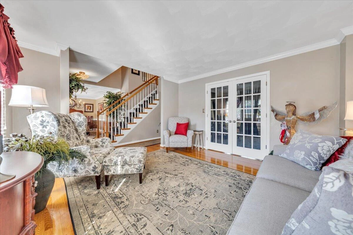 5255 Dresden CIR - Photo 12