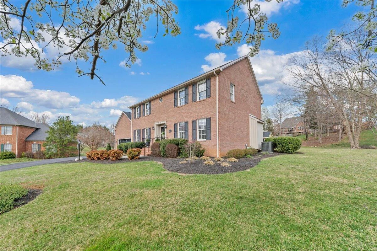 5255 Dresden CIR - Photo 92