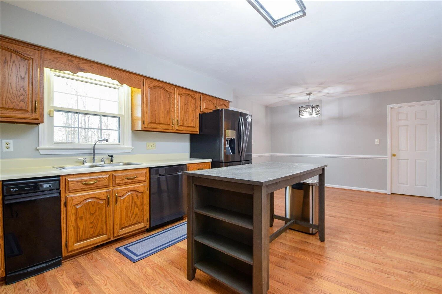 620 Duxbury LN - Photo 11
