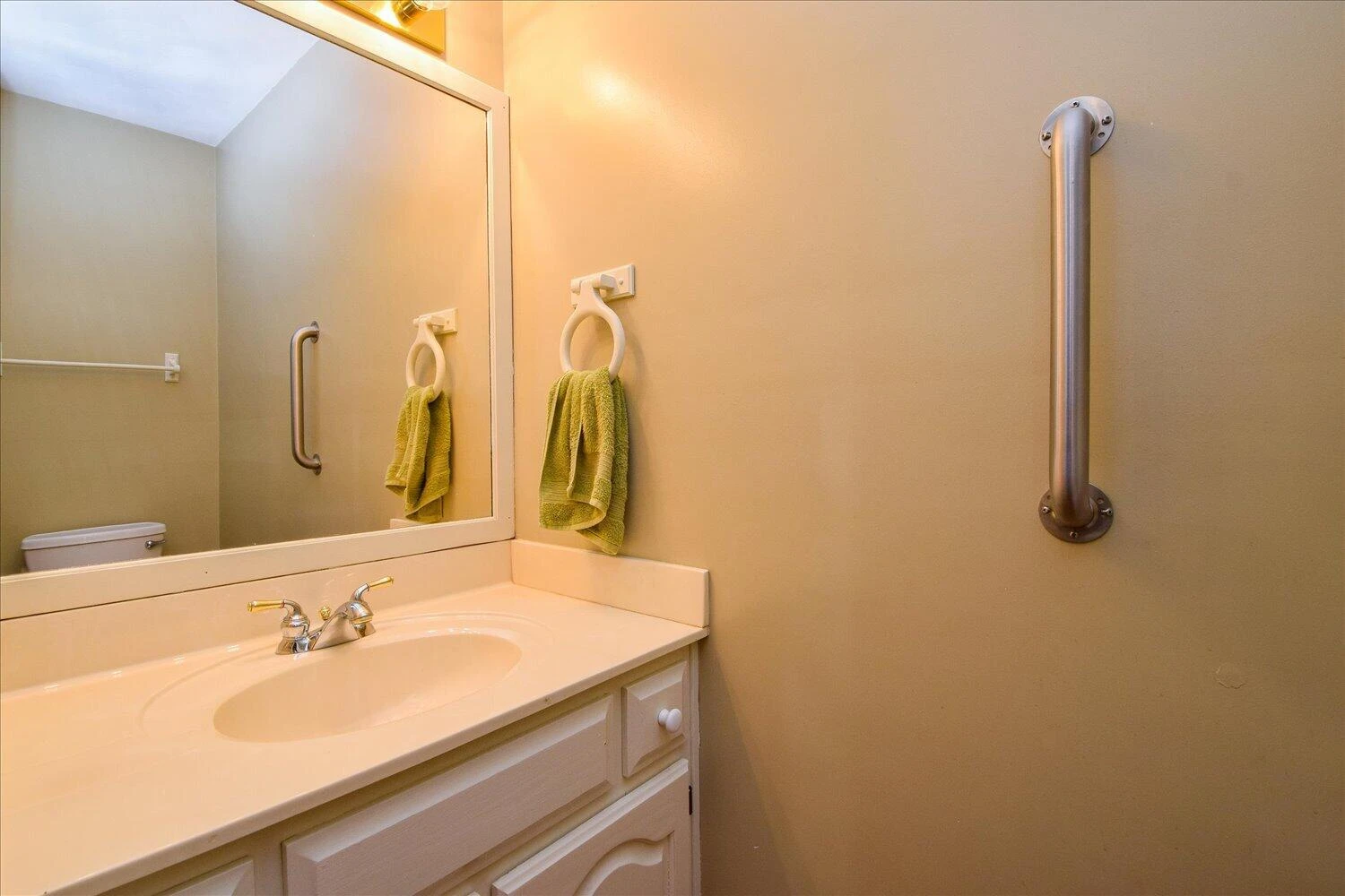 620 Duxbury LN - Photo 15
