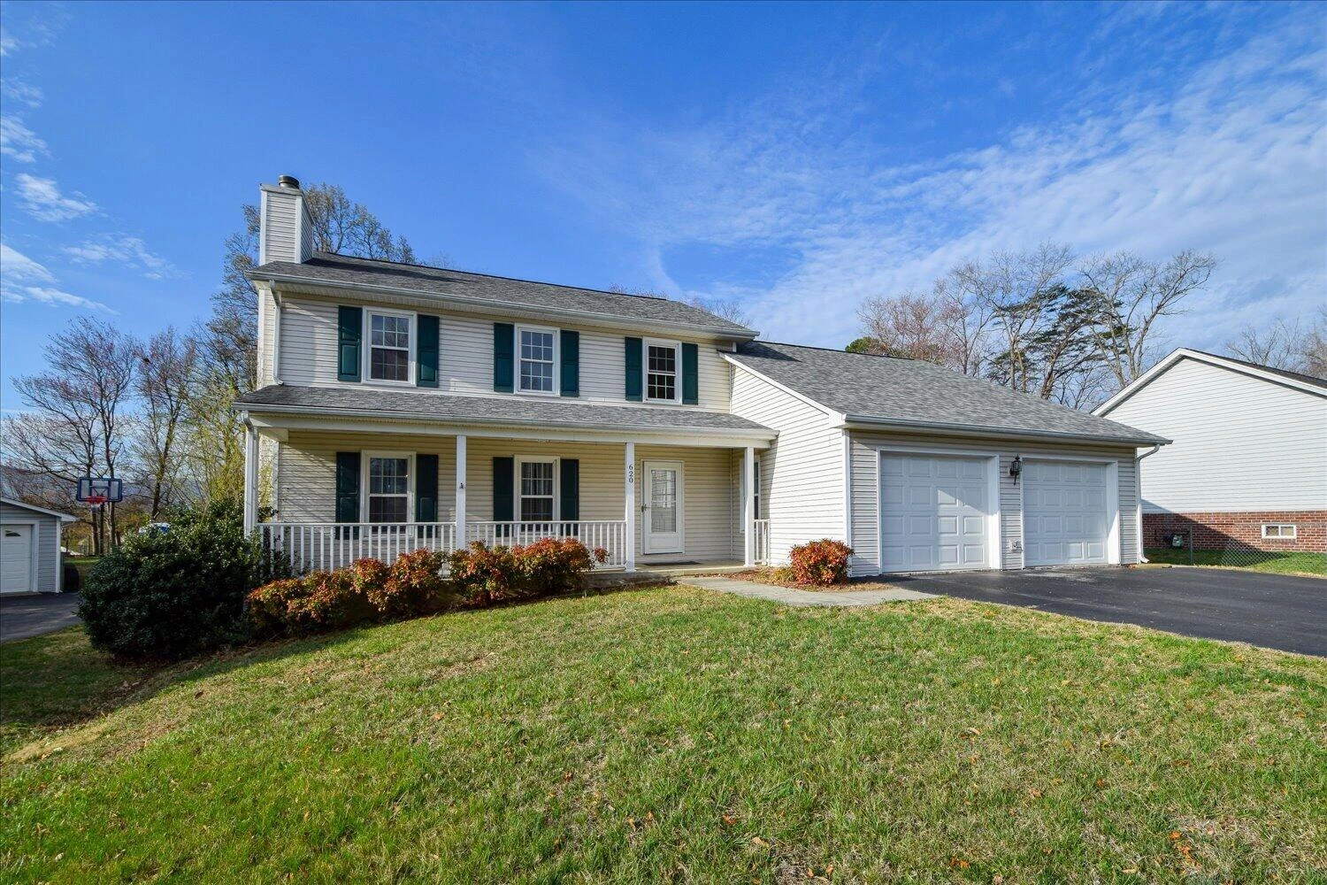 620 Duxbury LN - Photo 21