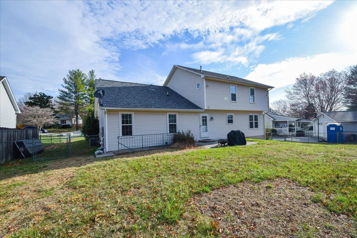 620 Duxbury LN - Photo 25