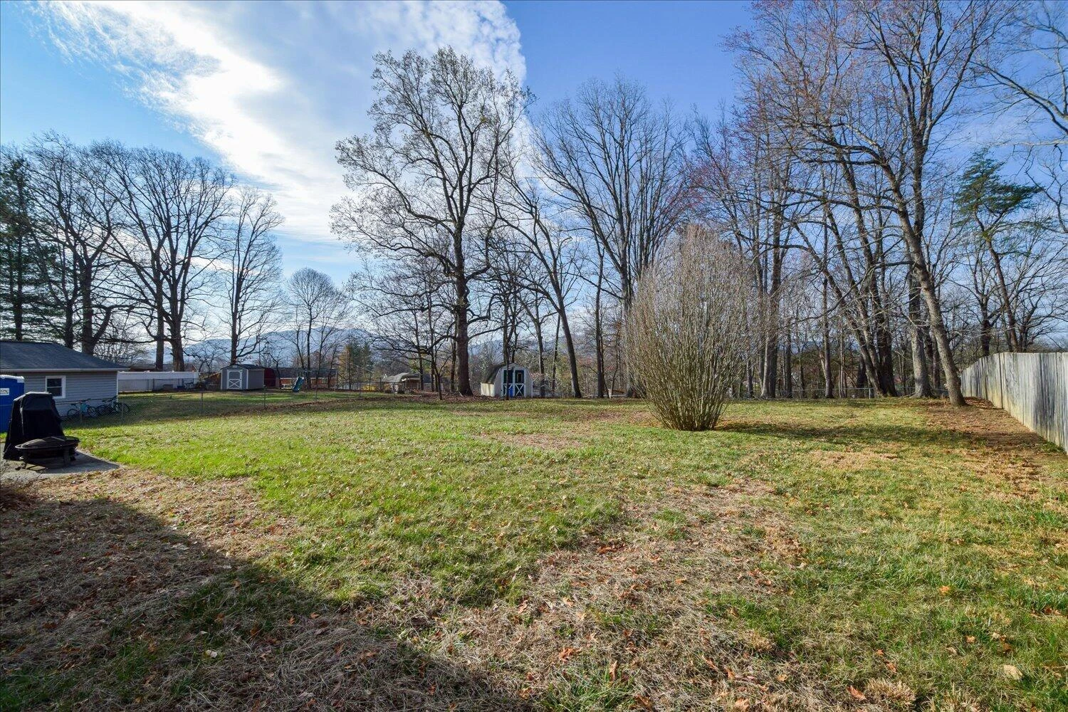 620 Duxbury LN - Photo 27