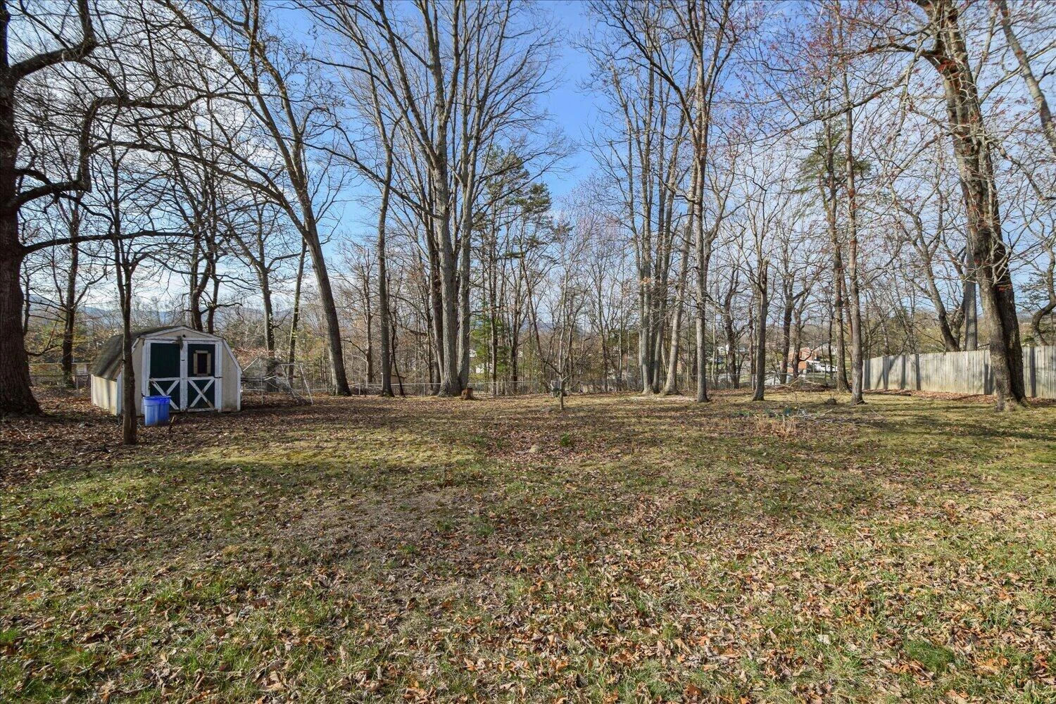 620 Duxbury LN - Photo 28