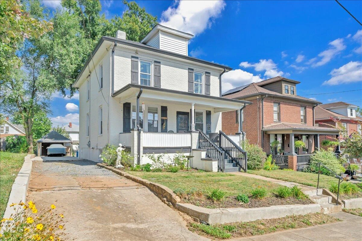 1506 7Th ST SE