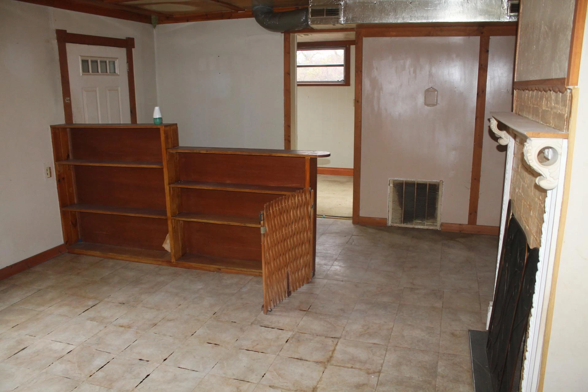 1012 Crescent ST NW - Photo 11