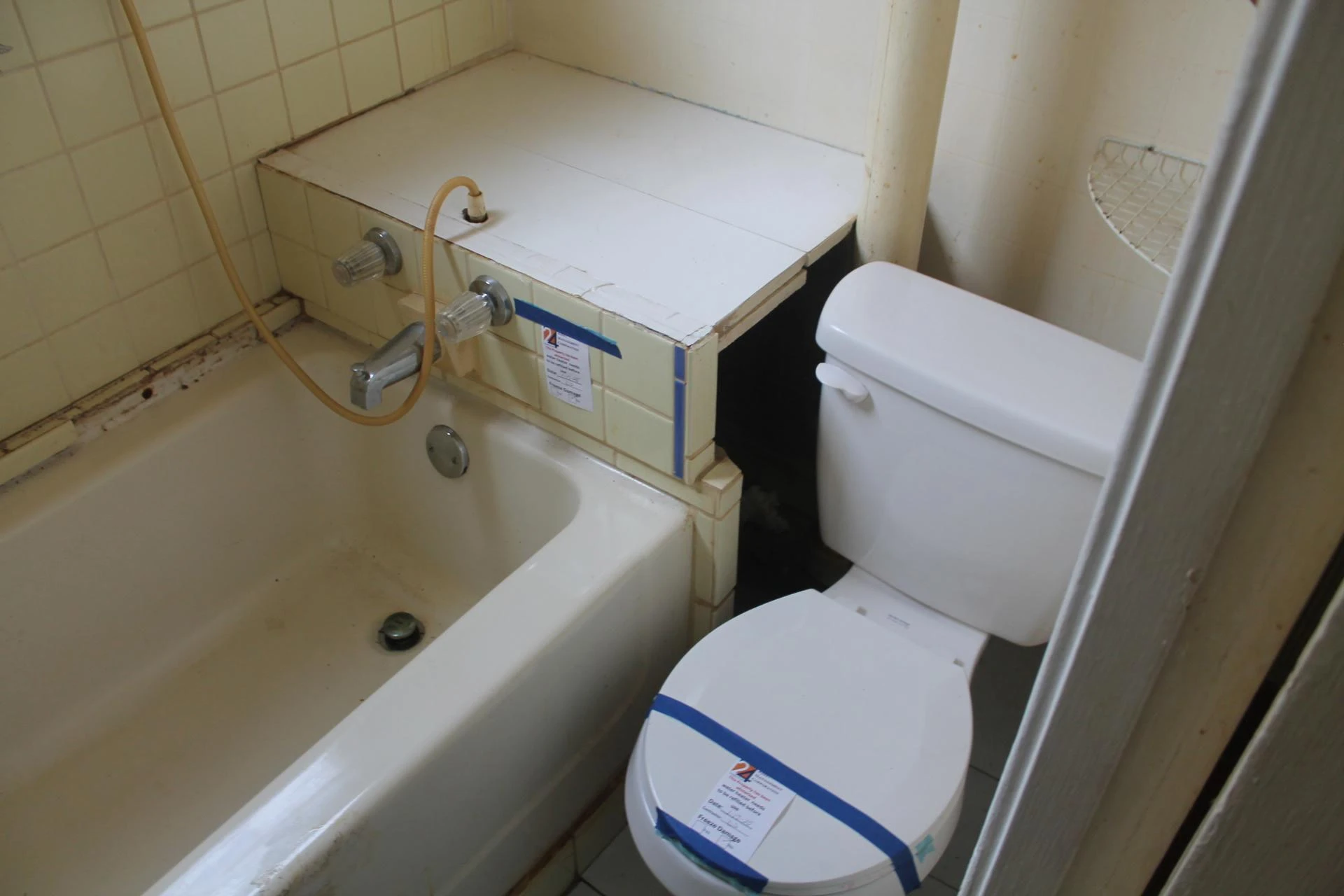1012 Crescent ST NW - Photo 19
