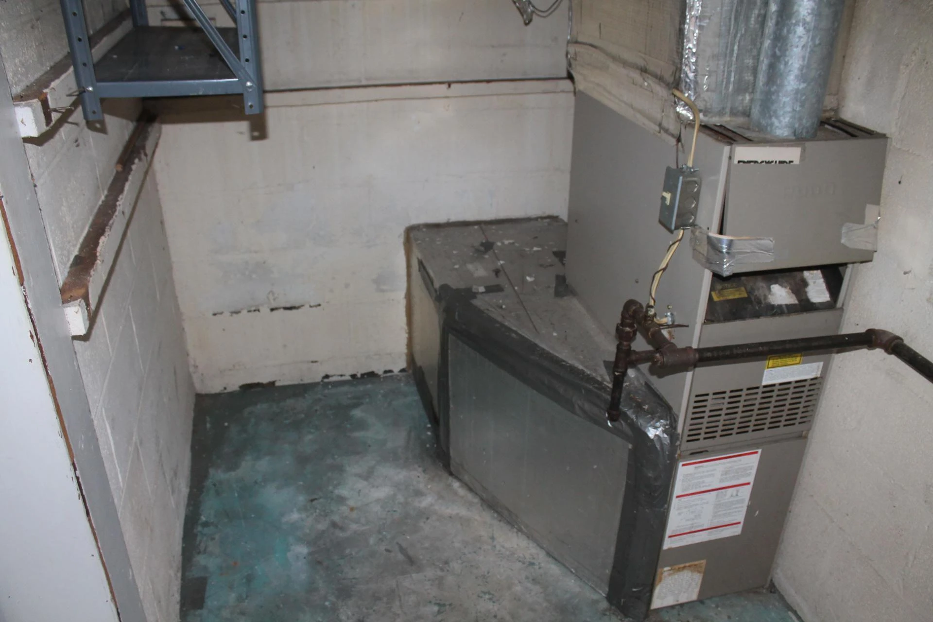 1012 Crescent ST NW - Photo 25