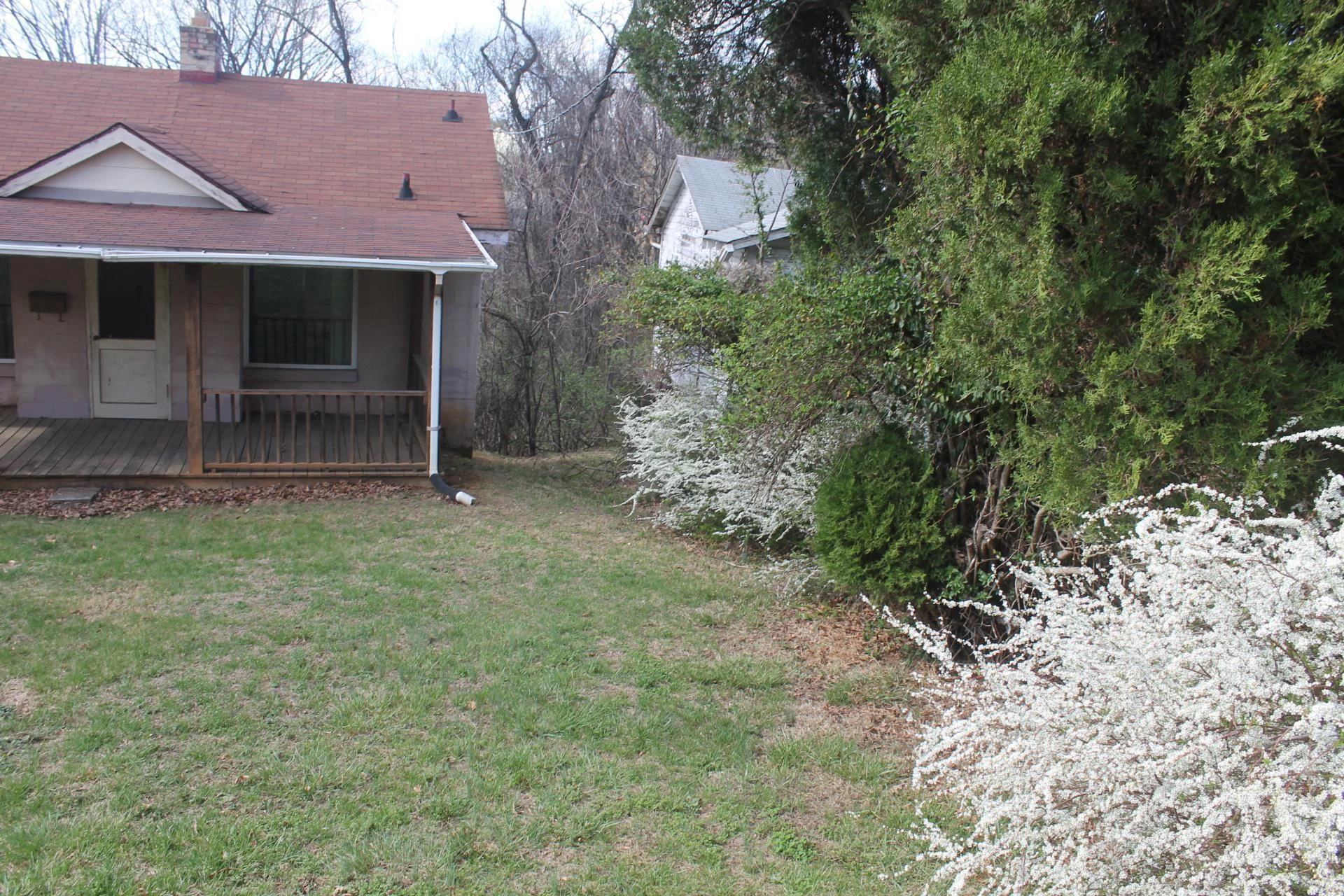 1012 Crescent ST NW - Photo 3