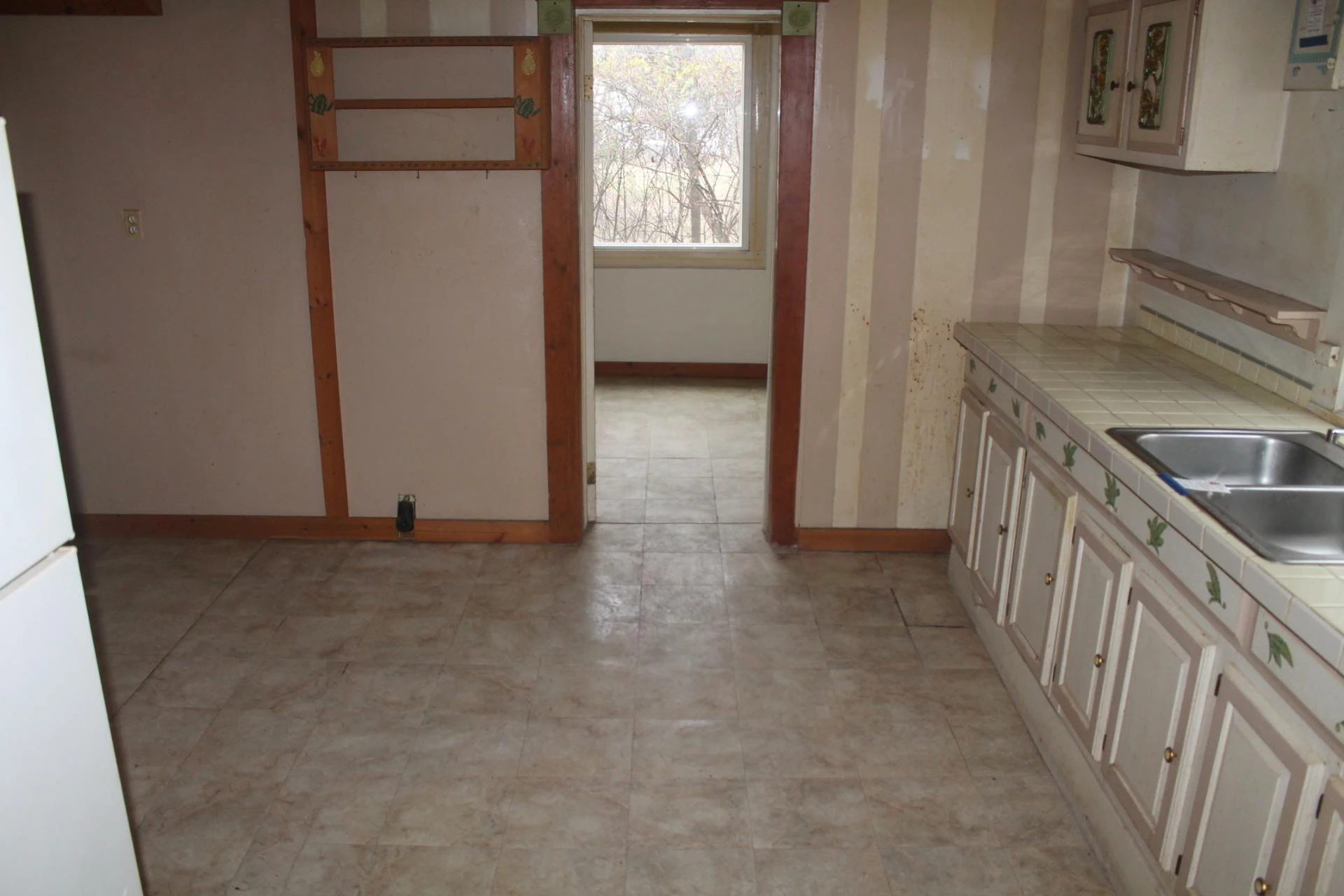 1012 Crescent ST NW - Photo 8