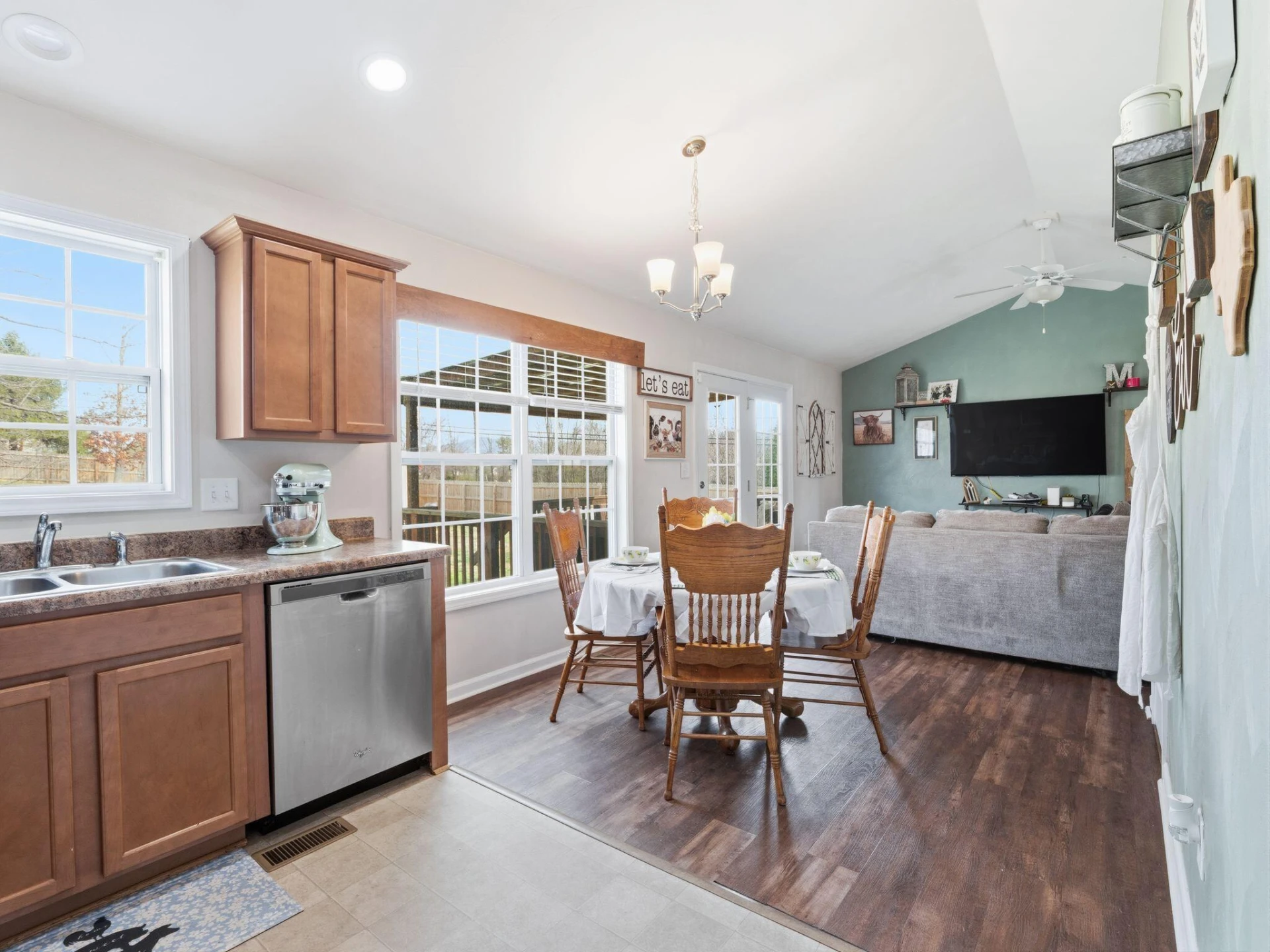 5605 Prunty DR - Photo 12