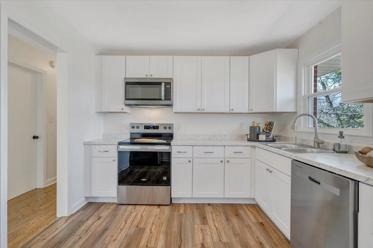 1089 Glenn Ridge RD NW - Photo 11