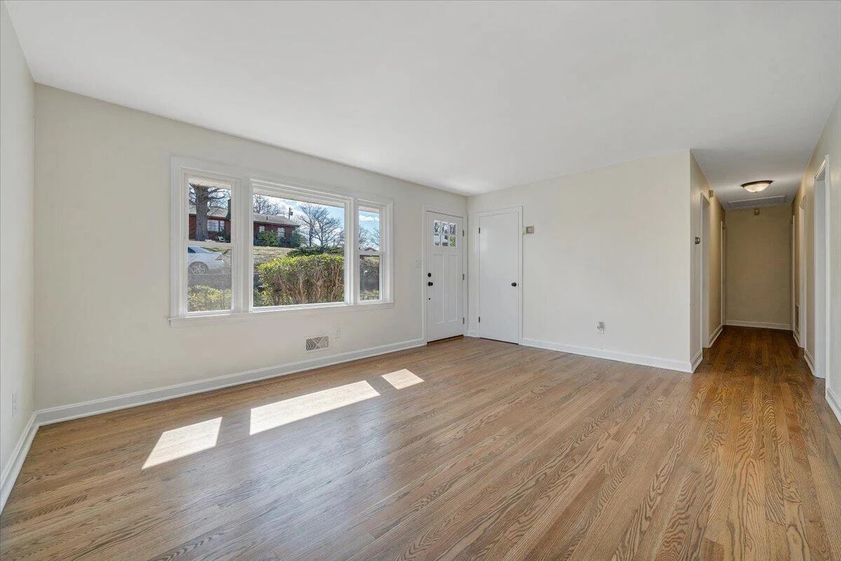 1089 Glenn Ridge RD NW - Photo 6