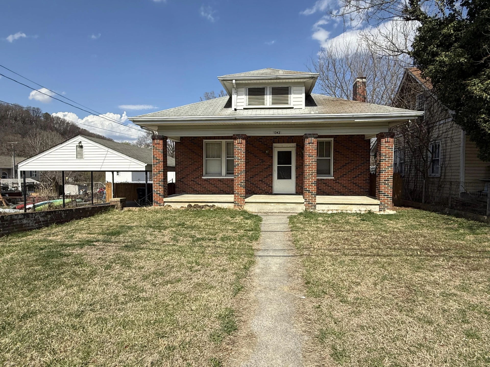 1342 Craig Robertson RD SE