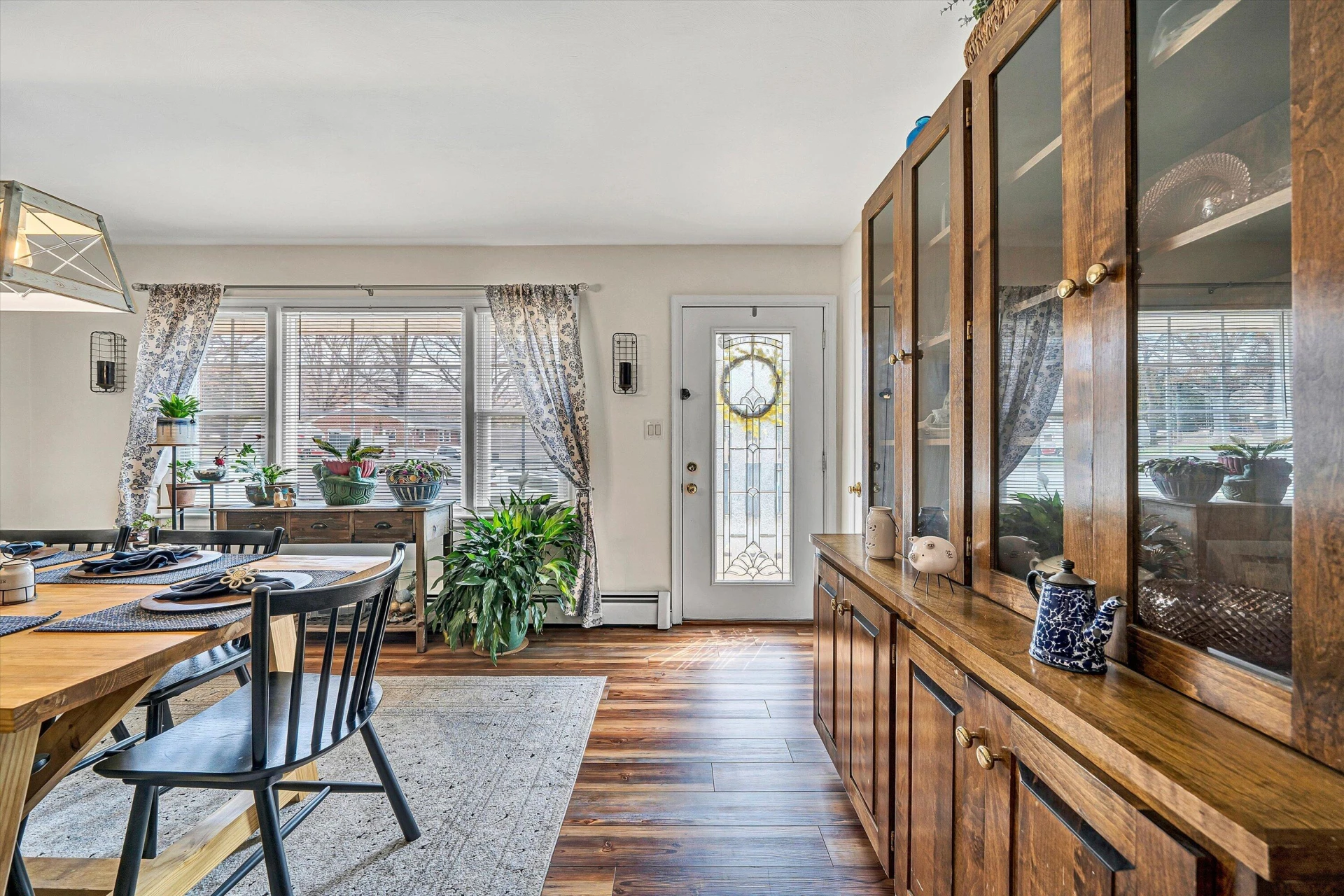 3105 Davis AVE - Photo 6
