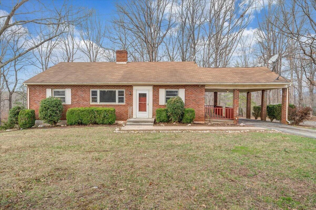 8793 Dickerson Mill RD