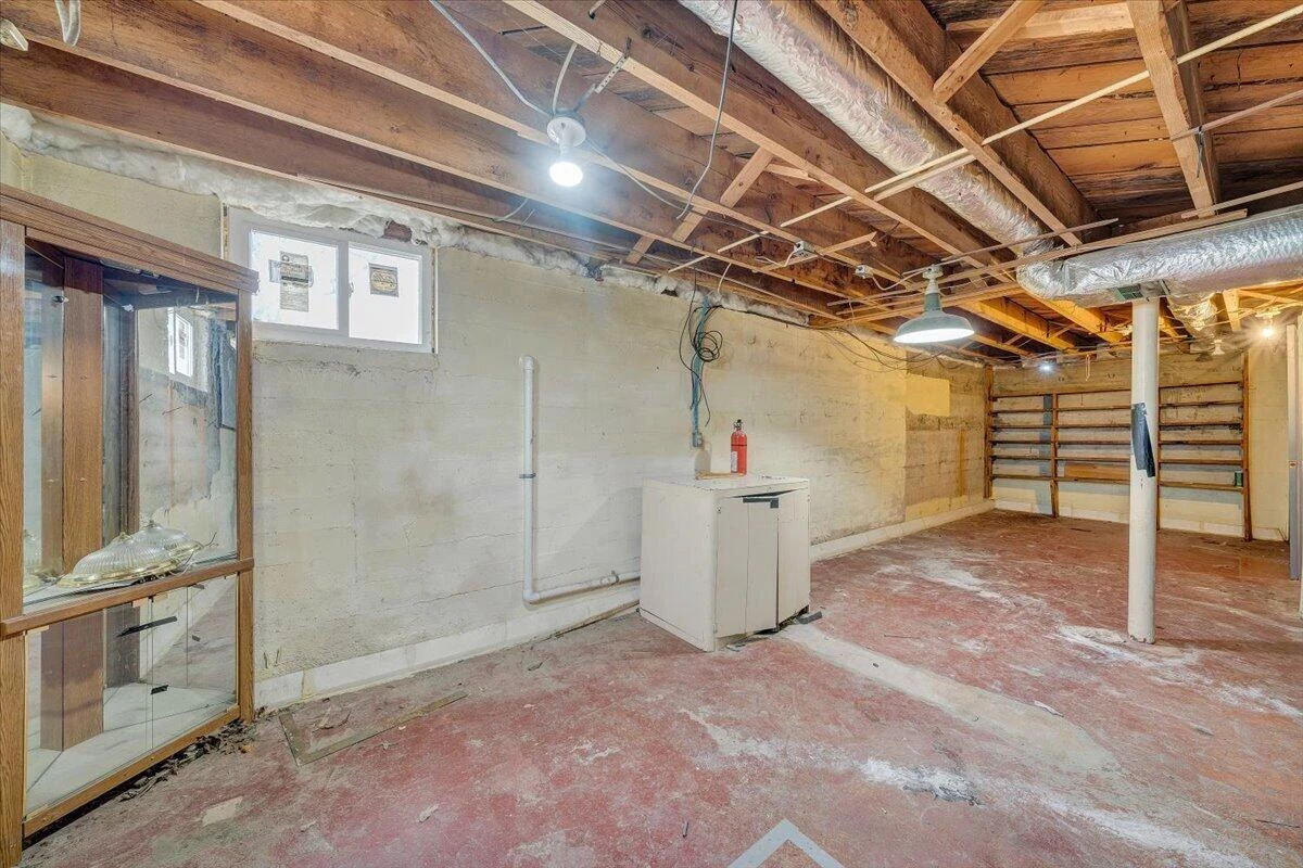 8793 Dickerson Mill RD - Photo 32