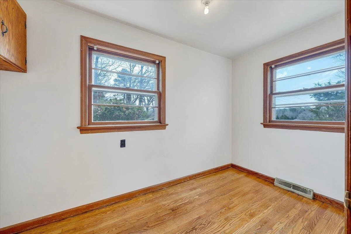 8793 Dickerson Mill RD - Photo 8